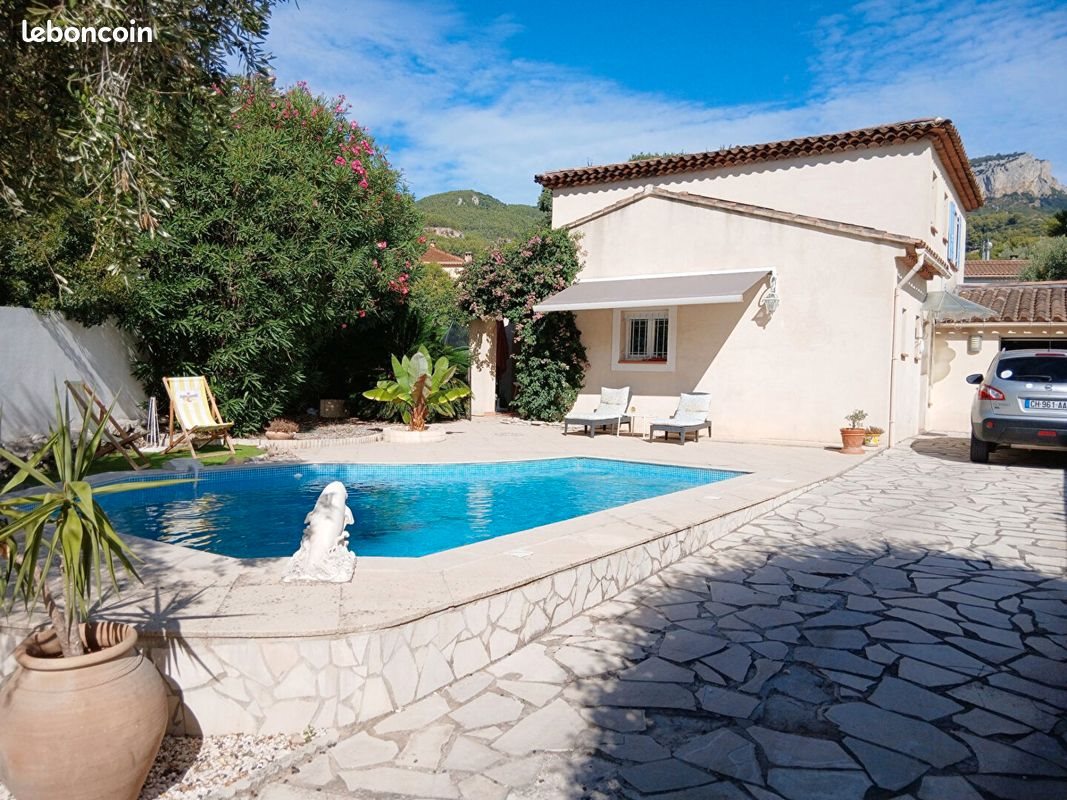 Maison à vendre, 135m², Le Revest-les-Eaux