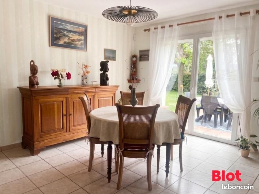 Maison à vendre, 90m², Berric