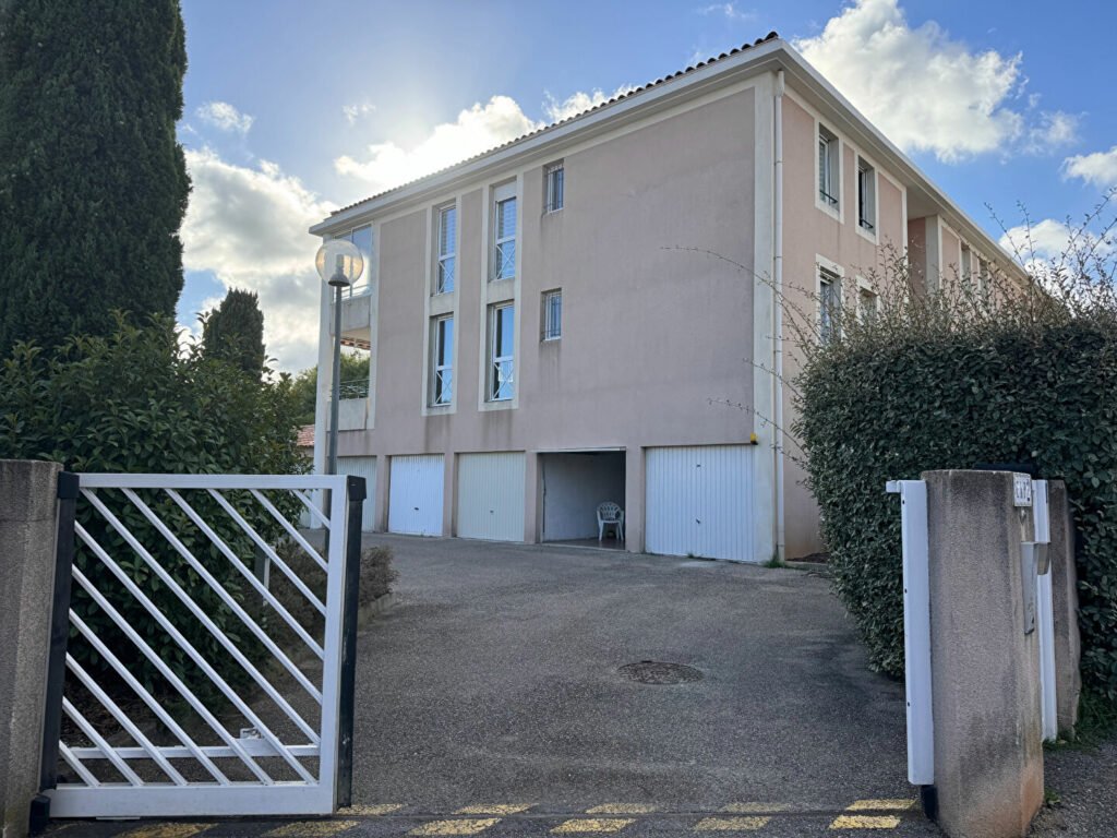 Maison à louer, 13m², La Seyne-sur-Mer