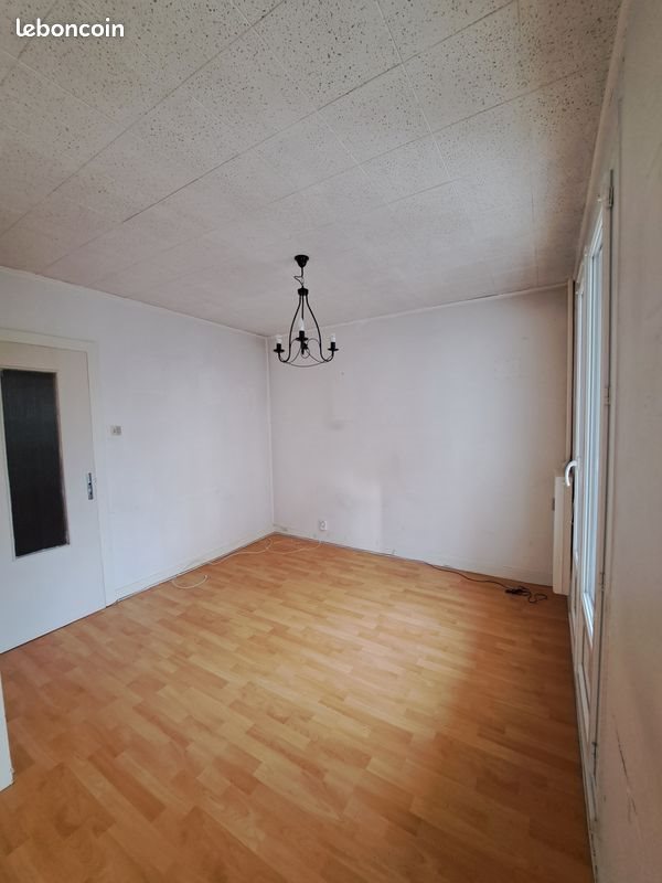 Appartement à vendre, 71m², Saint-Max
