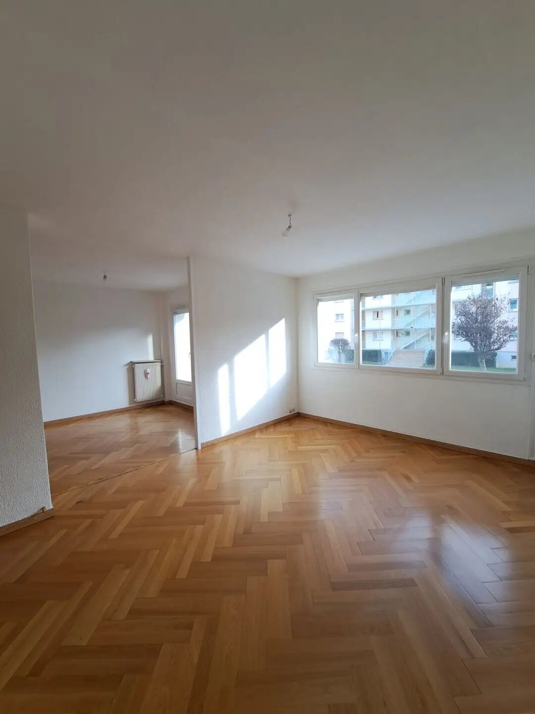 Appartement à louer, 68m², Saint-Max