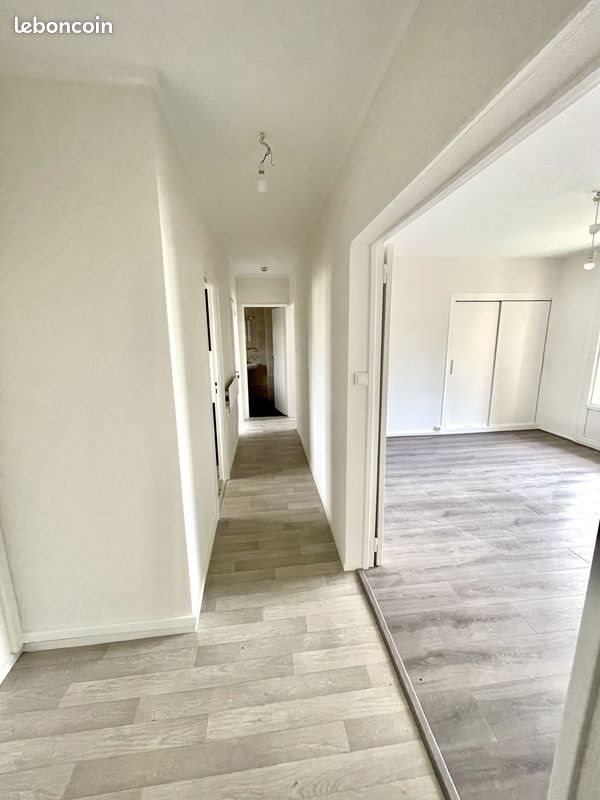 Appartement à louer, 57m², Saint-Max
