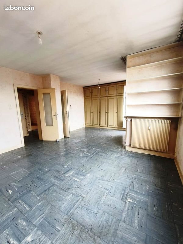 Appartement à vendre, 74m², Saint-Max