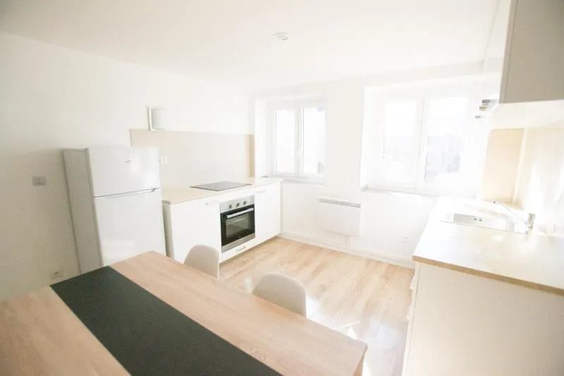 Appartement à louer, 28m², Saint-Étienne