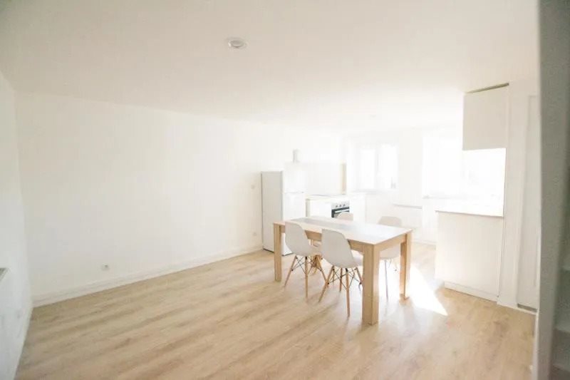 Appartement à louer, 28m², Saint-Étienne