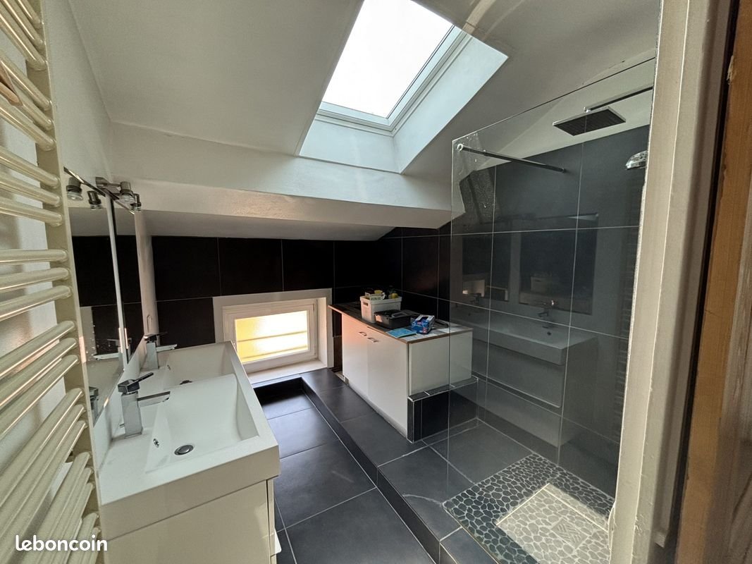 Appartement à louer, 104m², Saint-Étienne