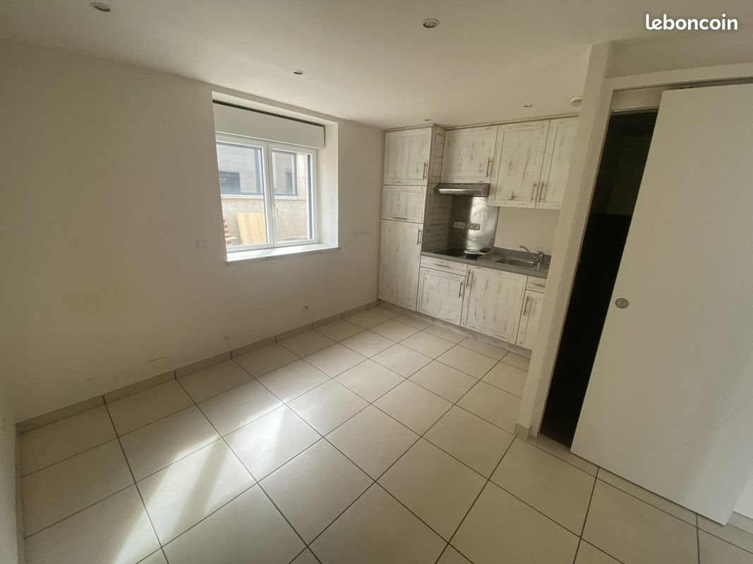 Appartement à louer, 18m², Montbrison