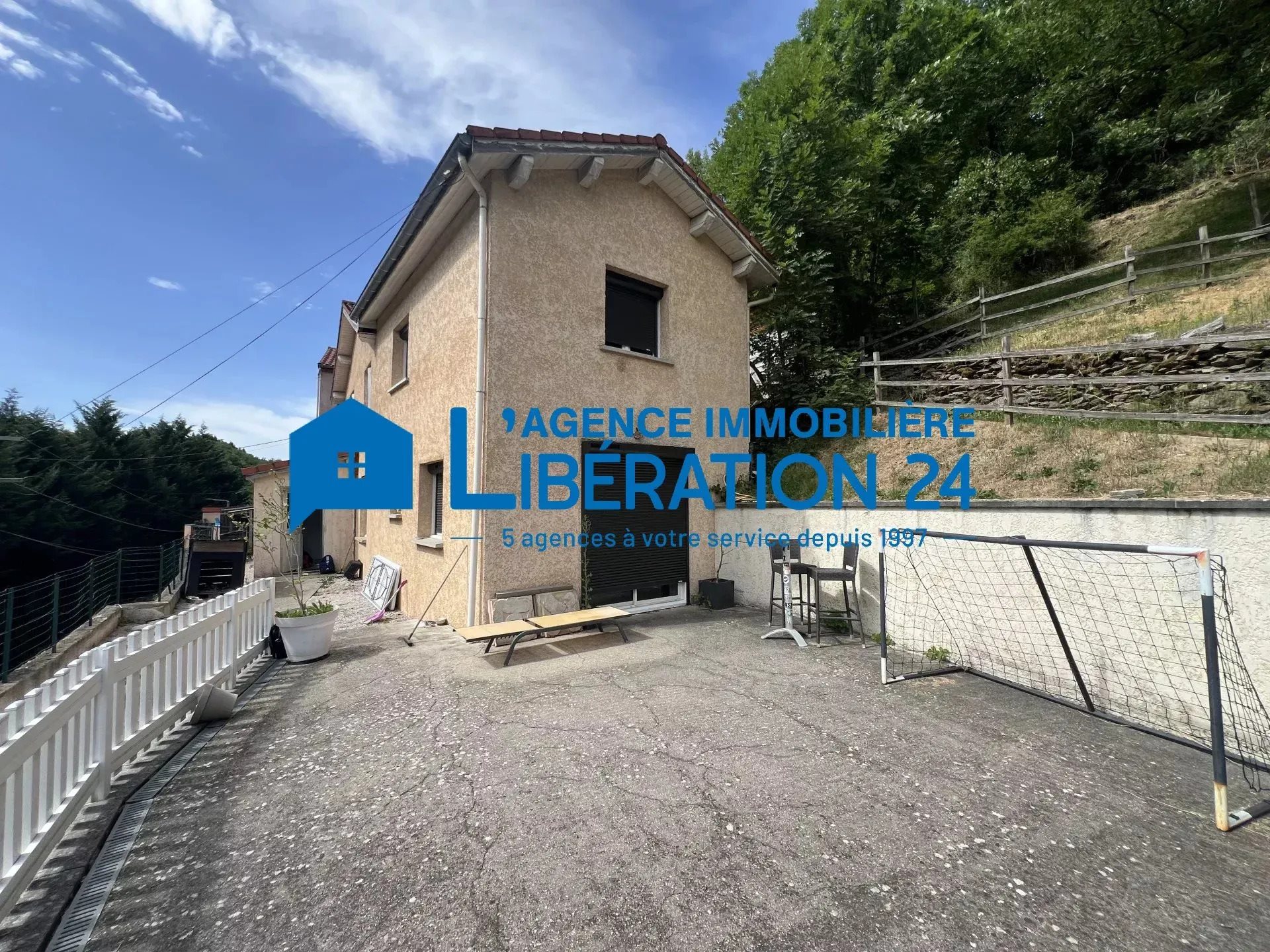Maison à vendre, 115m², Le Chambon-Feugerolles