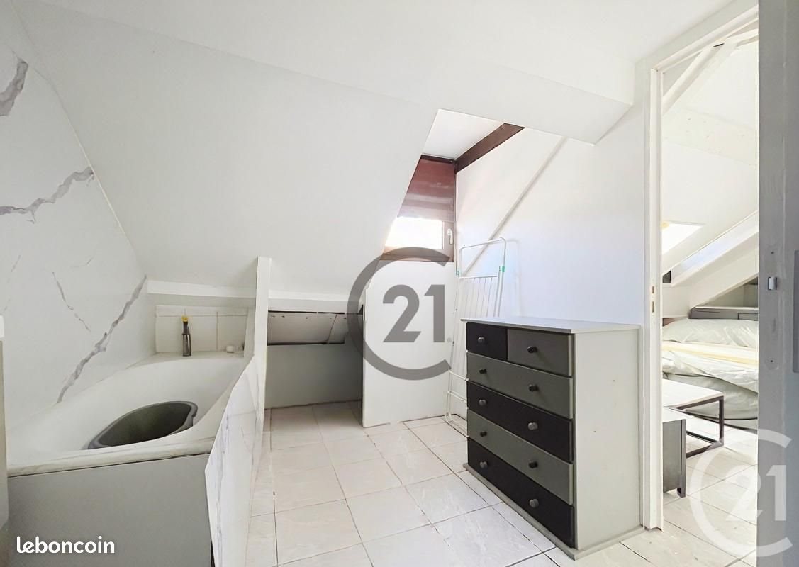 Appartement à louer, 15m², Melun