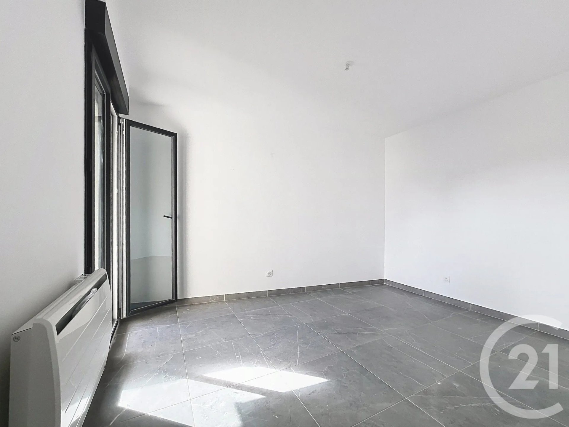 Appartement à louer, 37m², Vert-Saint-Denis