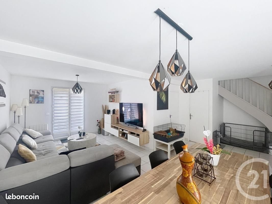 Maison à vendre, 112m², Vaux-le-Pénil