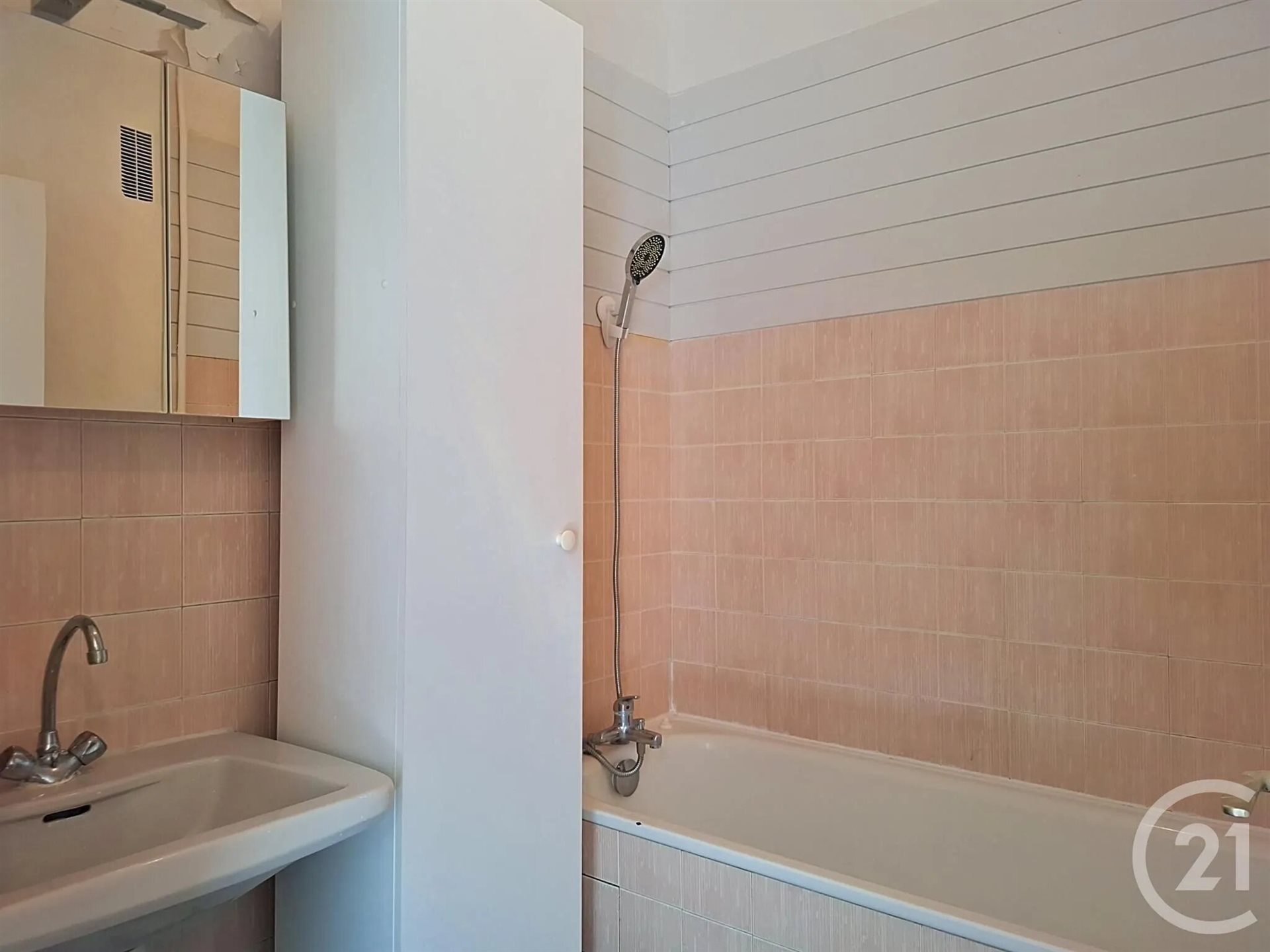 Appartement à vendre, 41m², Vaux-le-Pénil