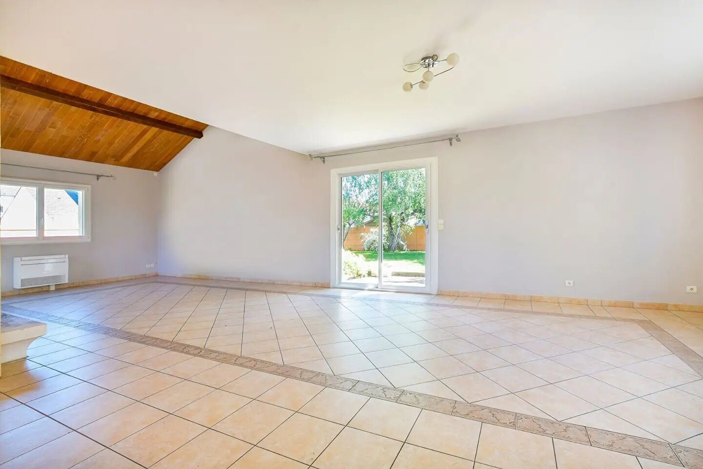 Maison à louer, 170m², Verneuil-l'Etang