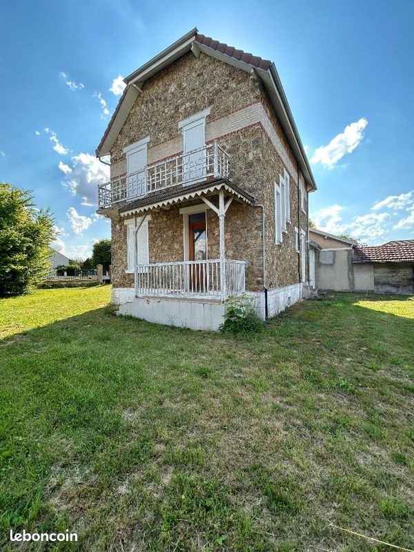 Maison à louer, 87m², Auménancourt
