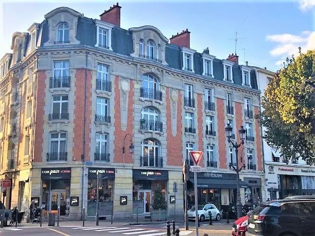 Appartement à louer, 151m², Reims