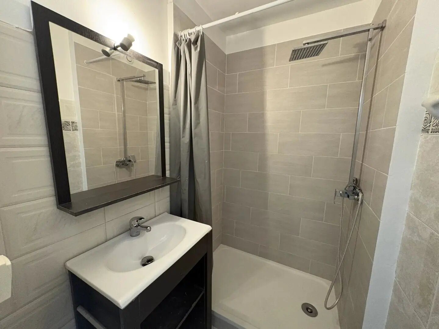 Appartement à louer, 30m², Nîmes