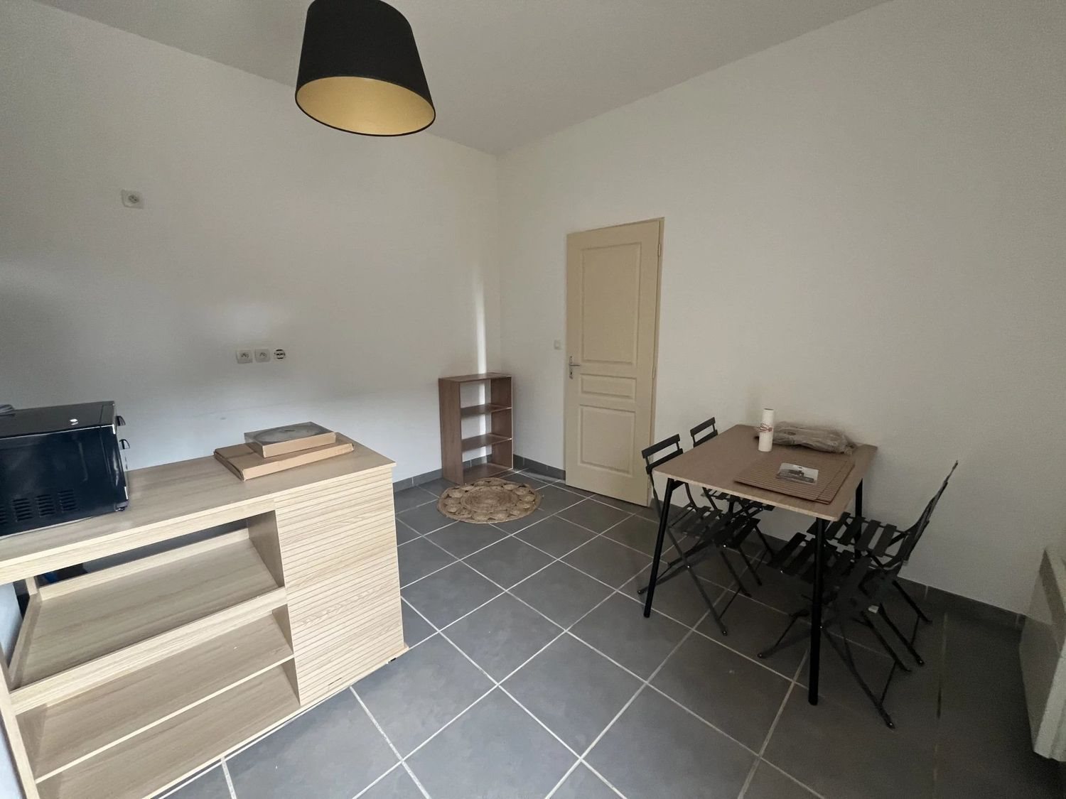 Appartement à louer, 27m², Nîmes