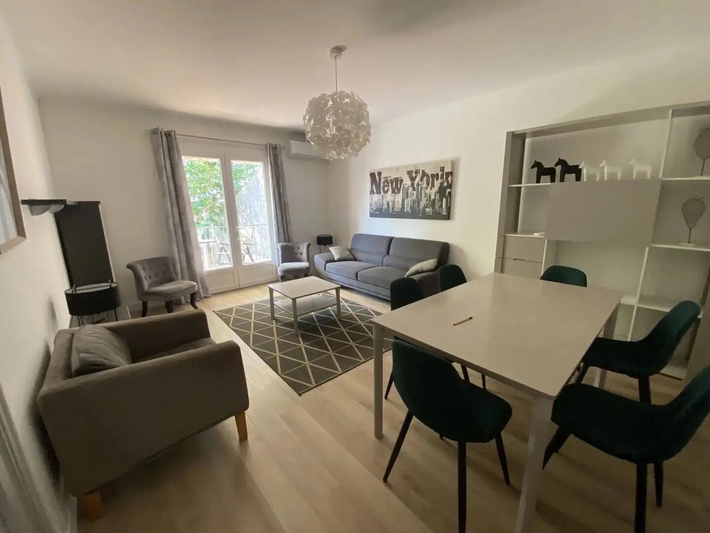 Appartement à louer, 54m², Nîmes