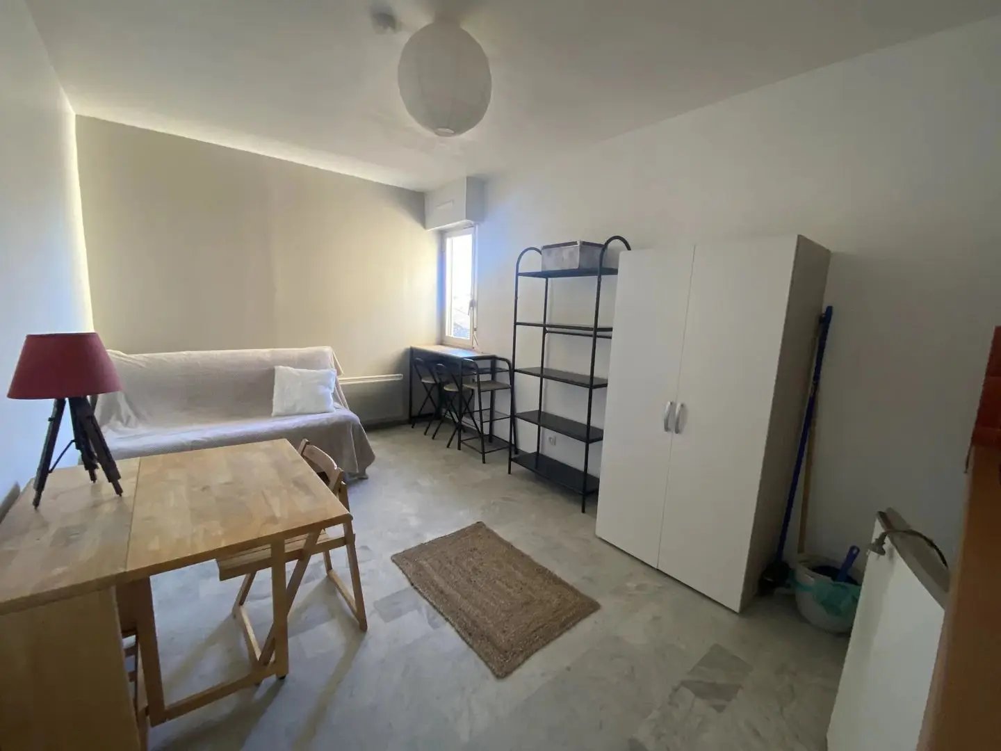 Appartement à louer, 18m², Nîmes