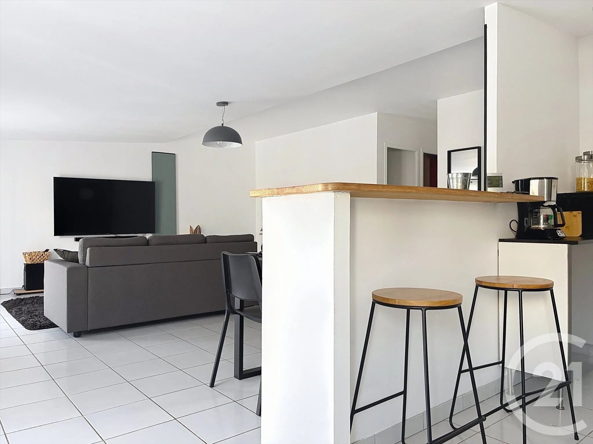 Appartement à louer, 80m², Villeveyrac