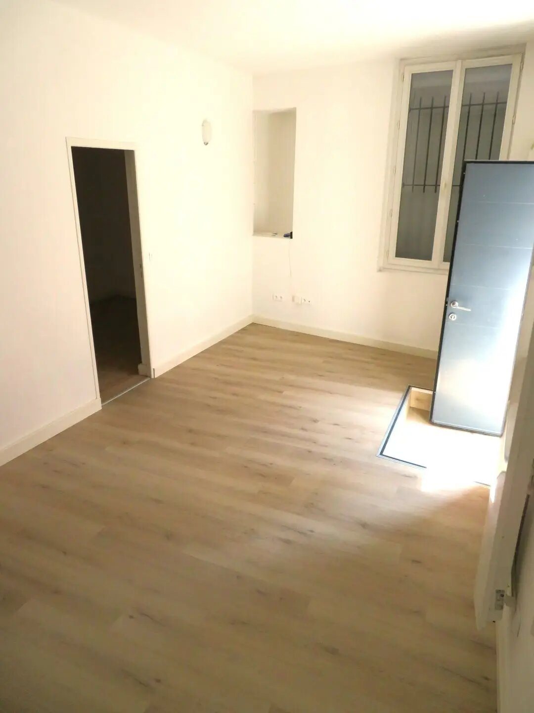 Appartement à louer, 38m², Nîmes