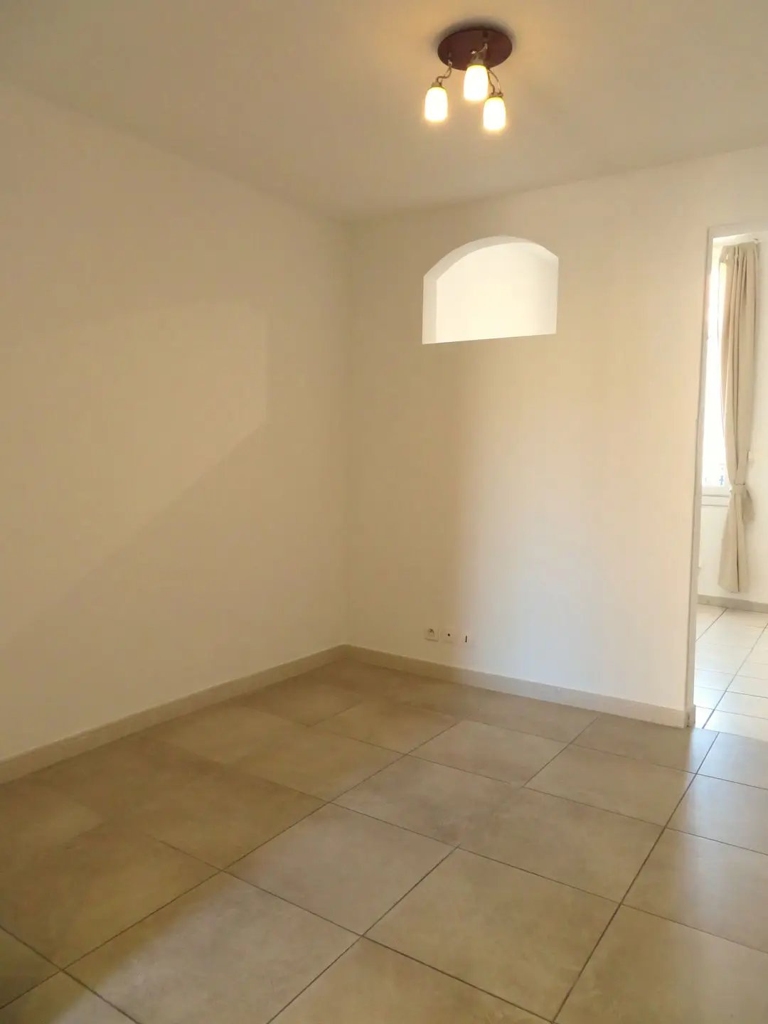 Appartement à louer, 26m², Nîmes