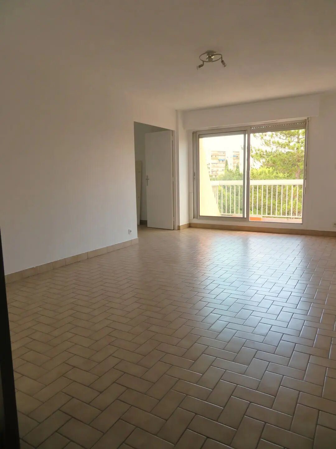 Appartement à louer, 85m², Nîmes
