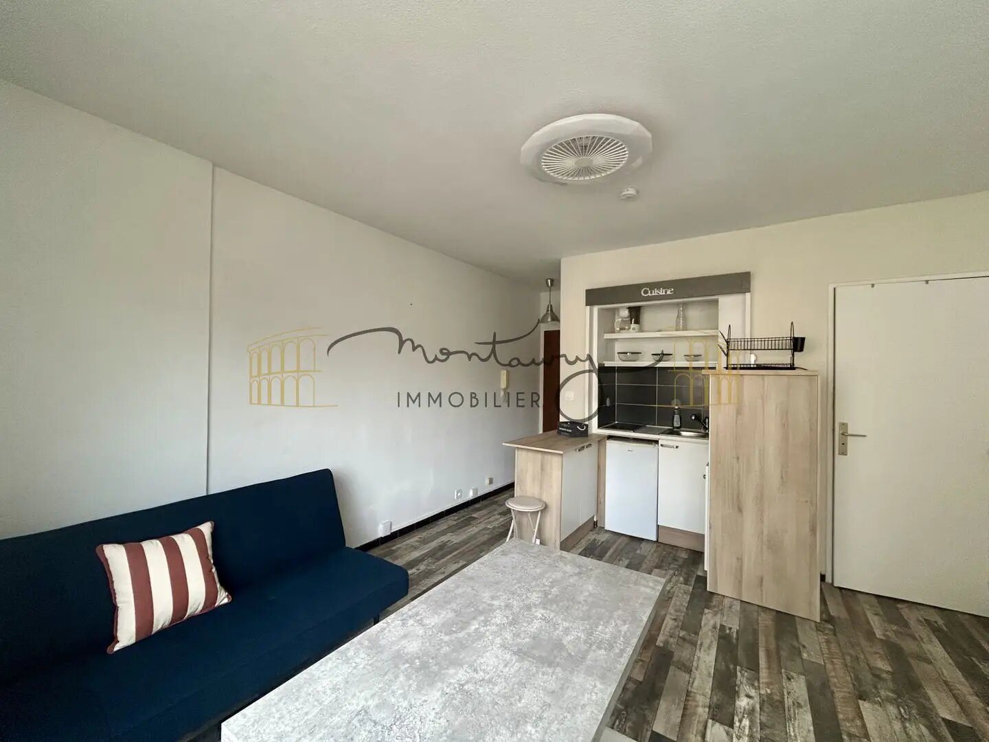 Appartement à louer, 18m², Nîmes