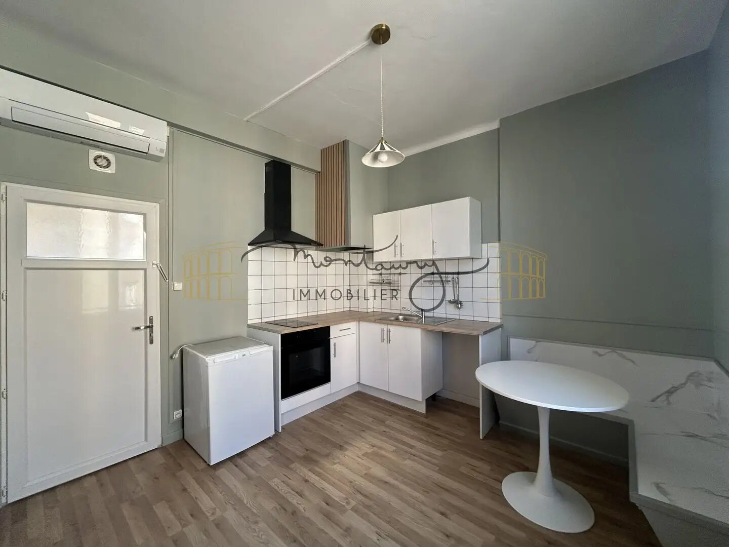 Appartement à louer, 25m², Nîmes