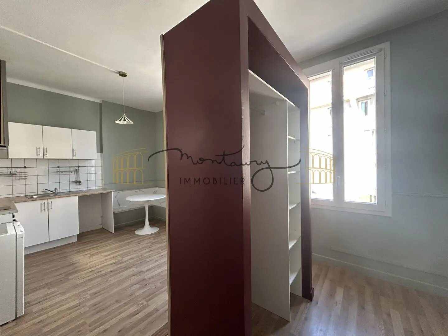 Appartement à louer, 25m², Nîmes