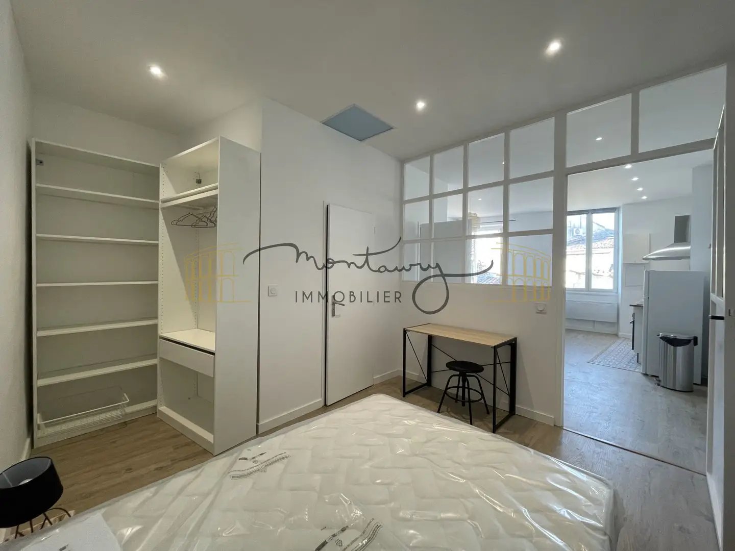 Appartement à louer, 36m², Nîmes