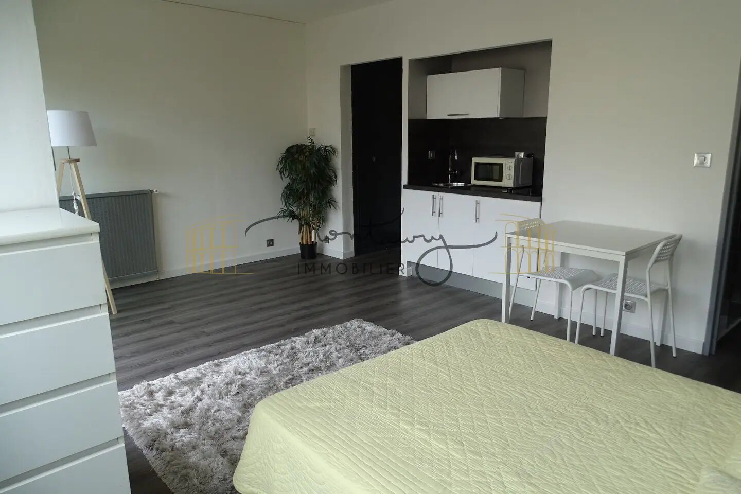 Appartement à louer, 25m², Nîmes