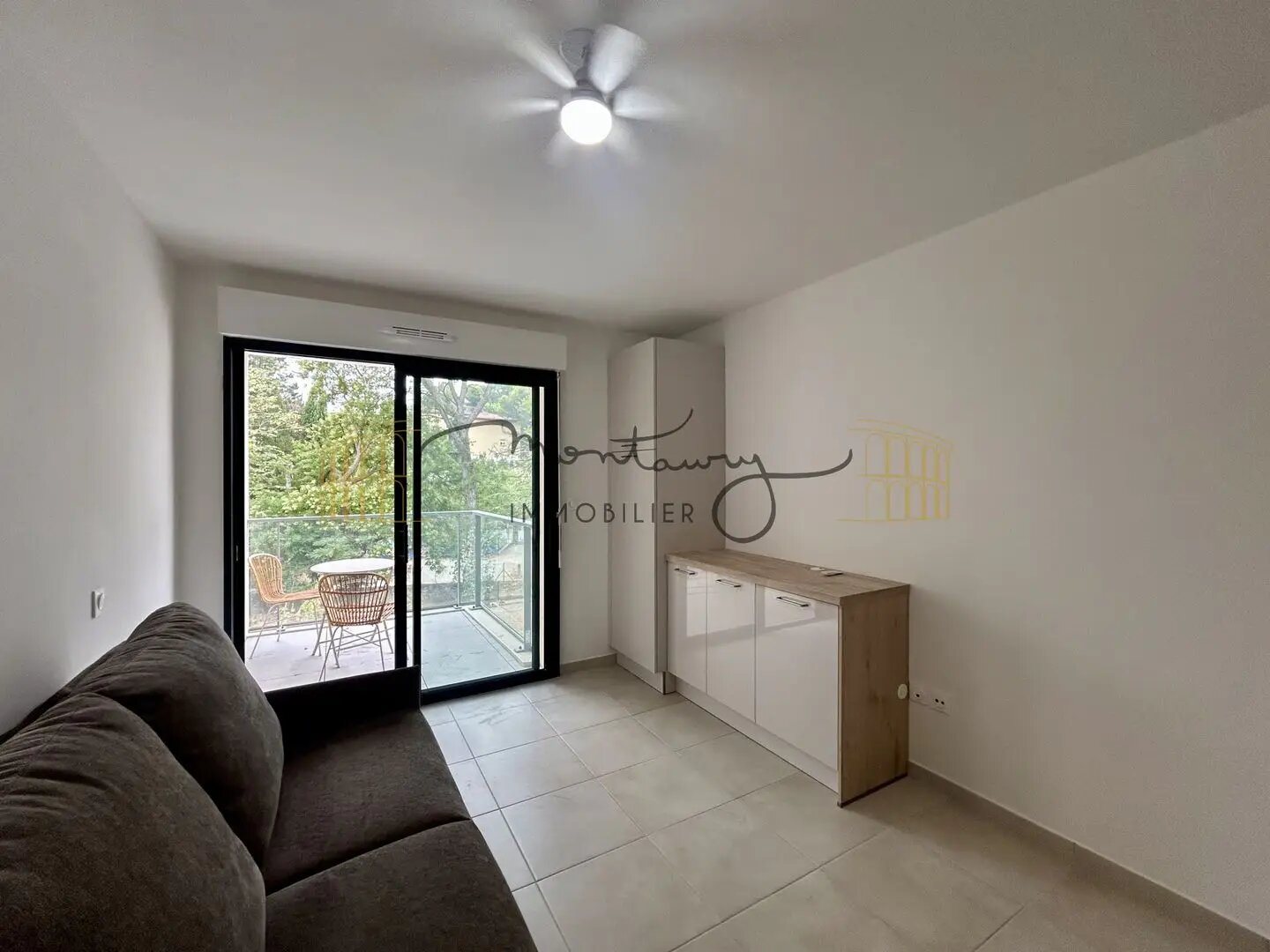 Appartement à louer, 27m², Nîmes