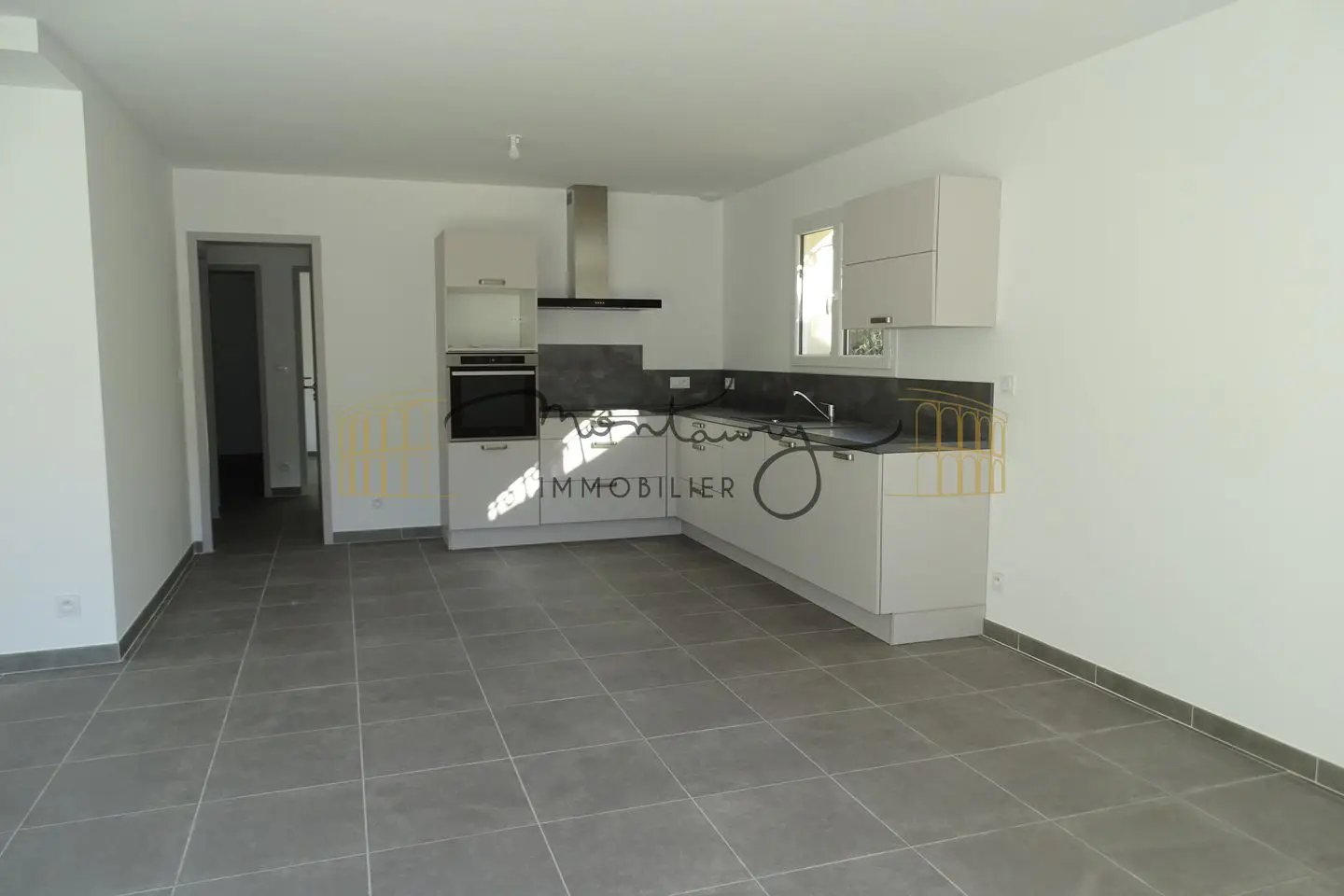 Maison à louer, 80m², Comps