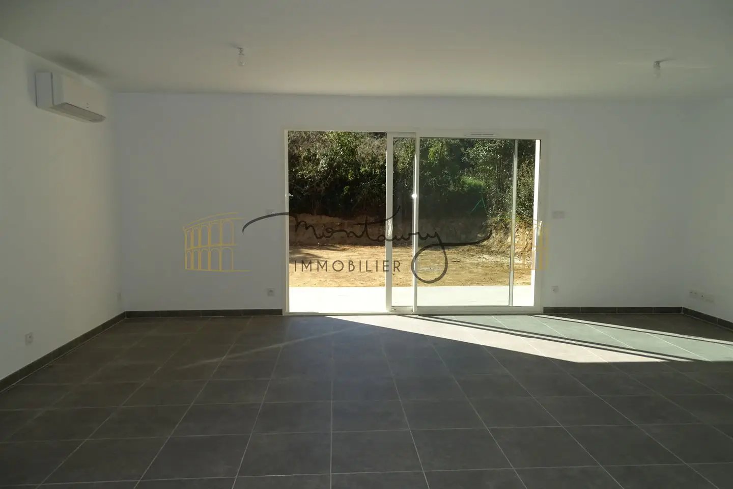 Maison à louer, 80m², Comps