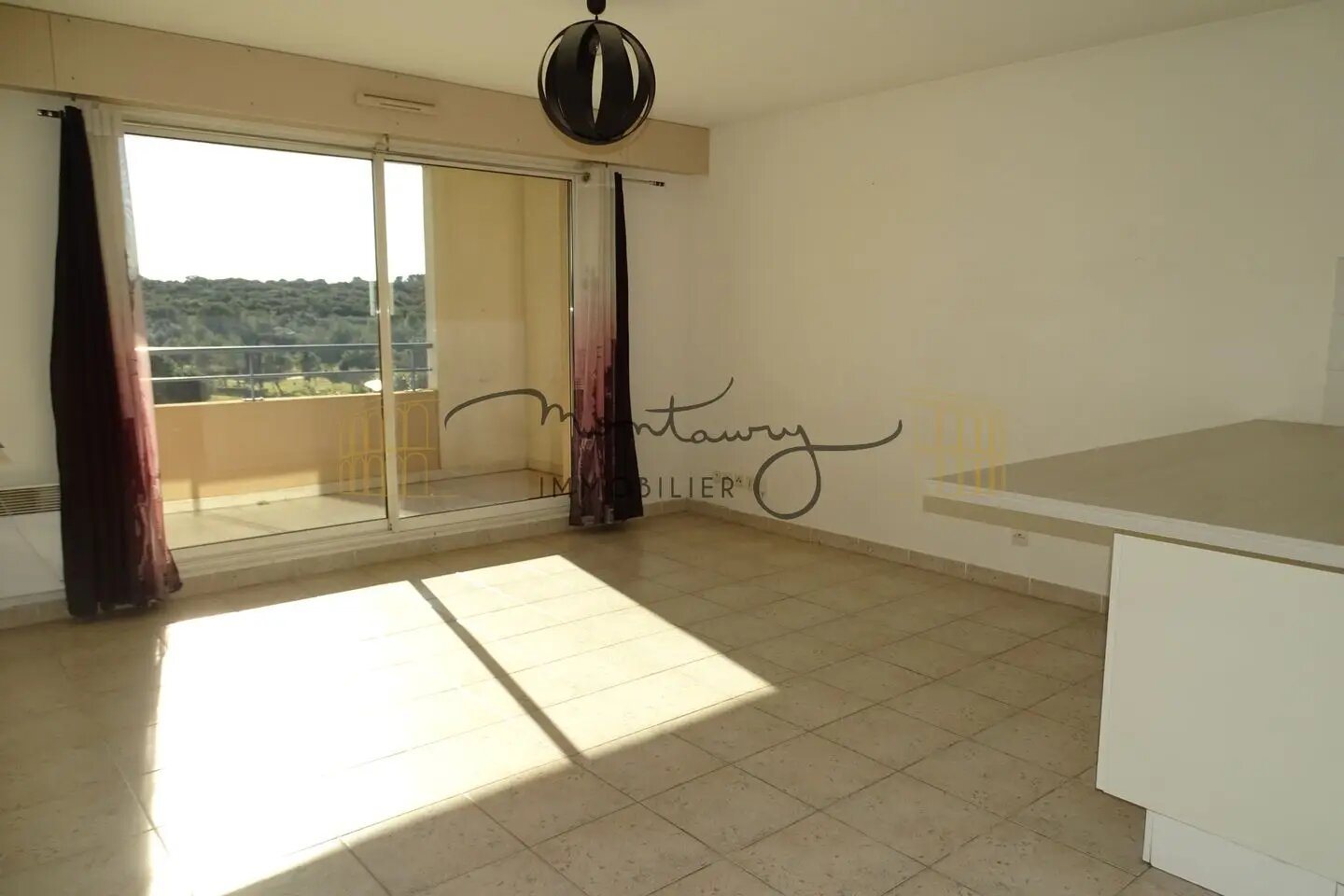 Appartement à louer, 38m², Nîmes