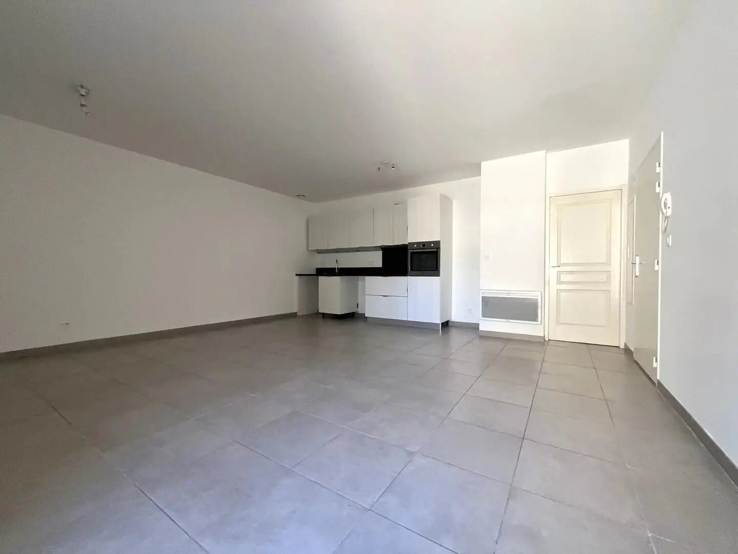 Appartement à louer, 56m², Rognes
