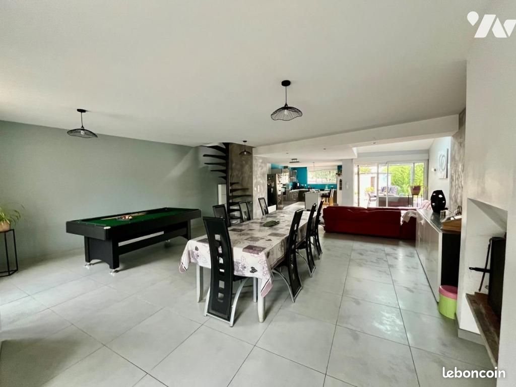 Maison à vendre, 179m², Le Vivier-sur-Mer