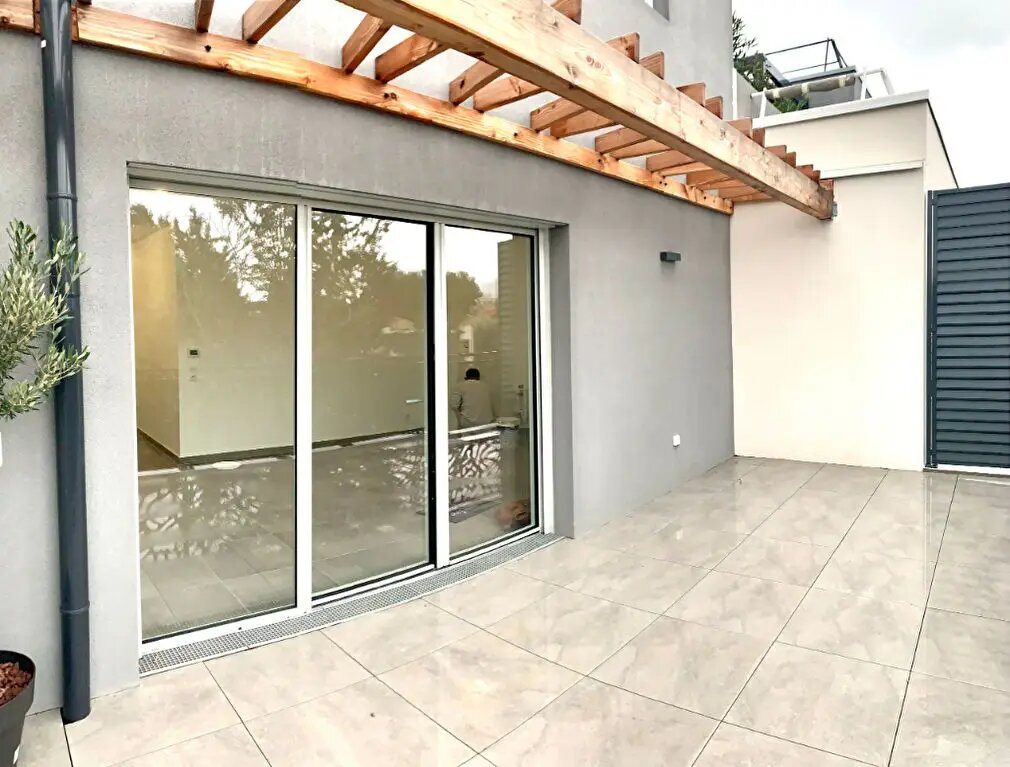 Appartement à louer, 60m², Marseille 8ème