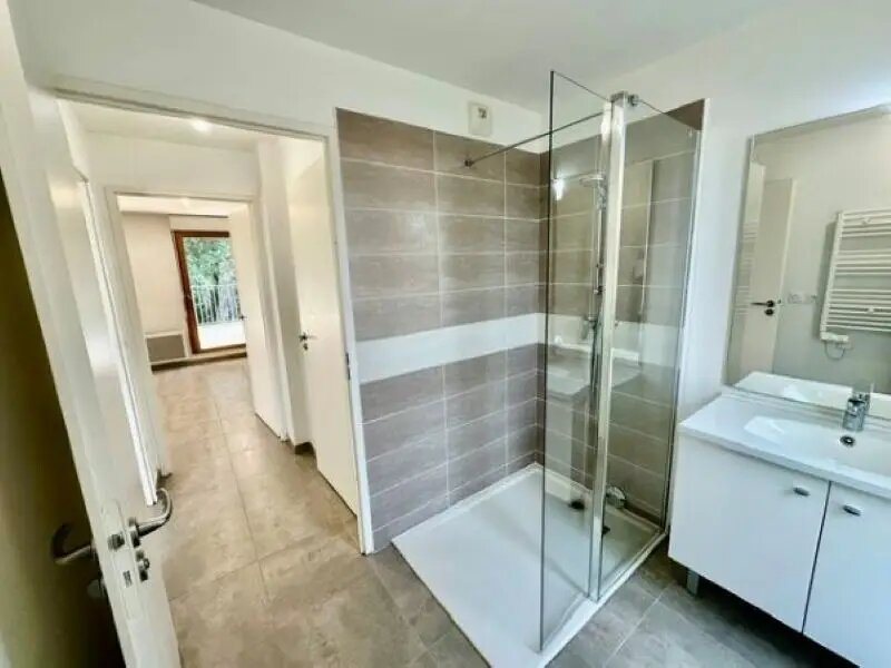 Appartement à louer, 42m², Châteauneuf-le-Rouge