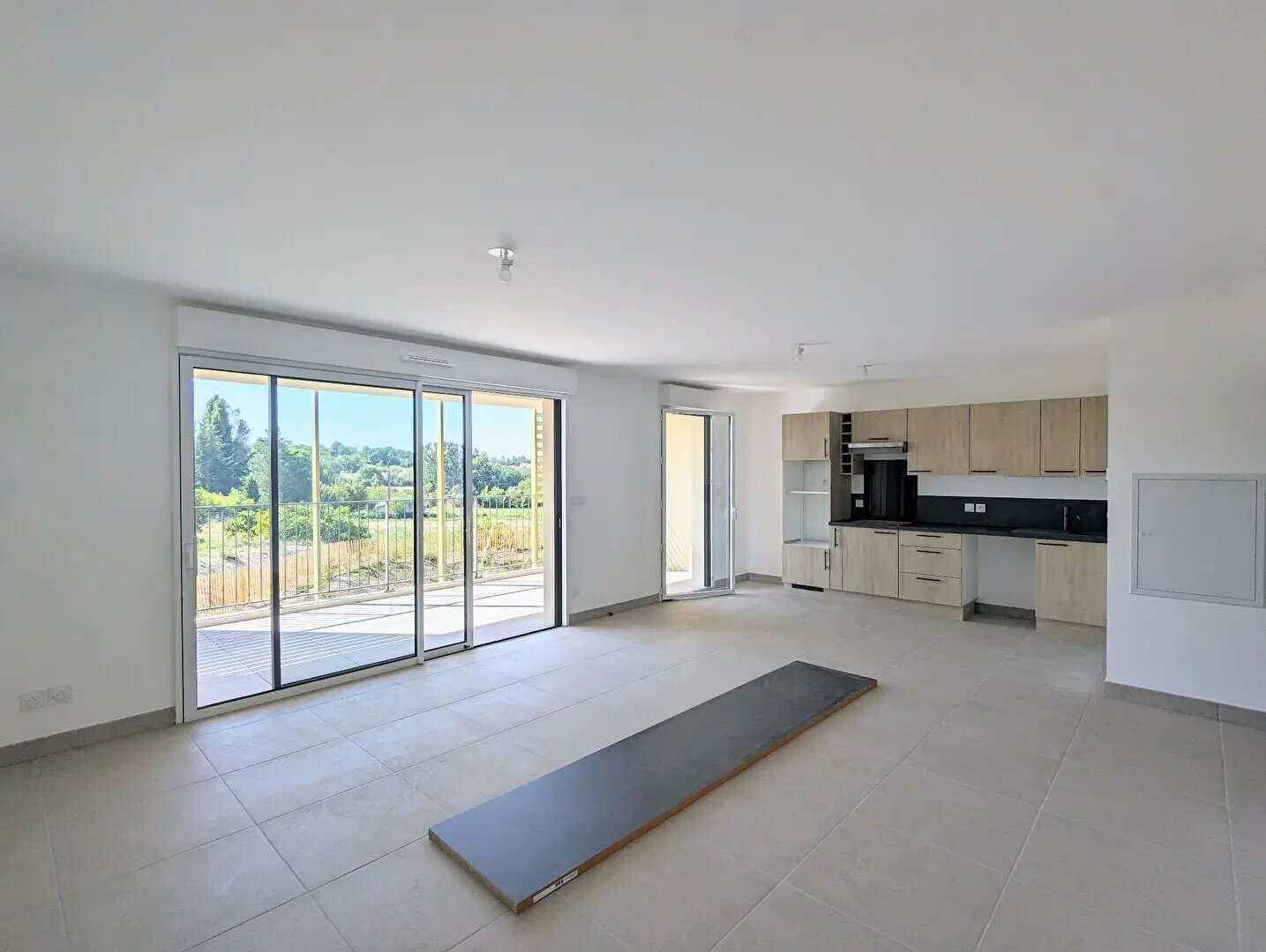 Appartement à louer, 71m², Saint-Cannat