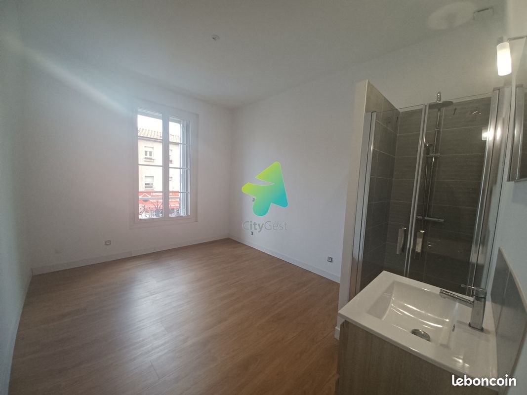 Appartement à louer, 77m², Le Boulou