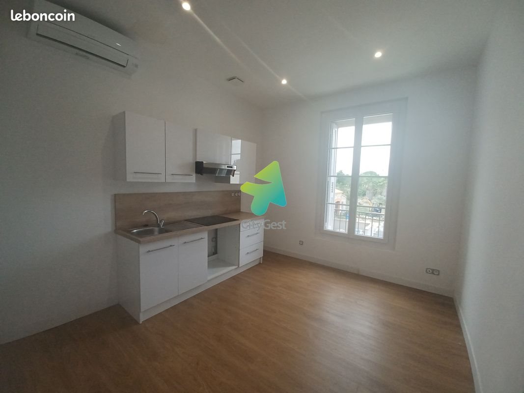 Appartement à louer, 77m², Le Boulou