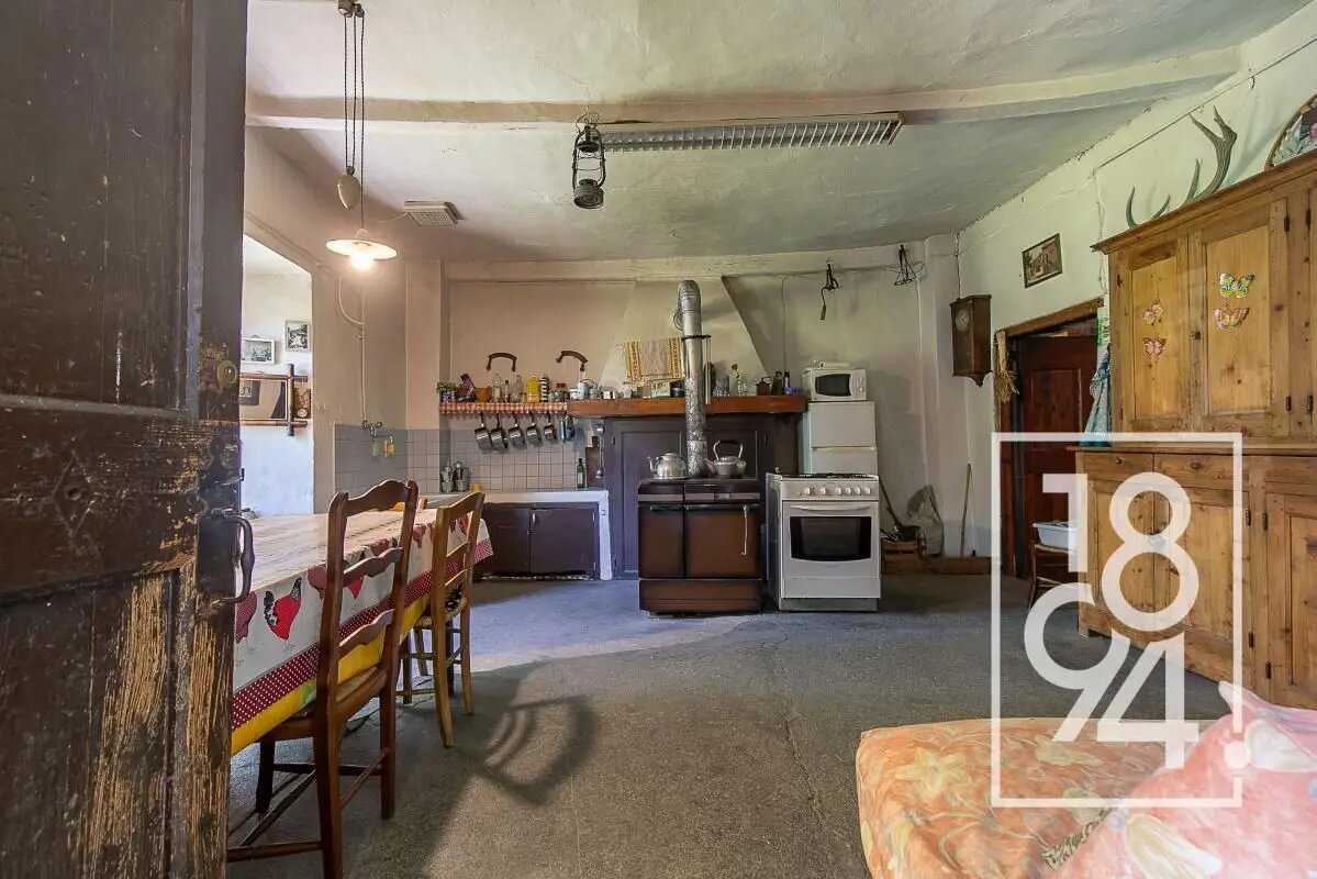 Maison à vendre, 300m², Enchastrayes