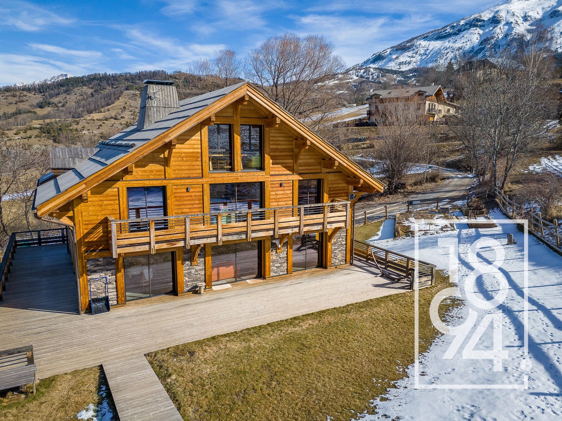 Maison à vendre, 339m², Enchastrayes