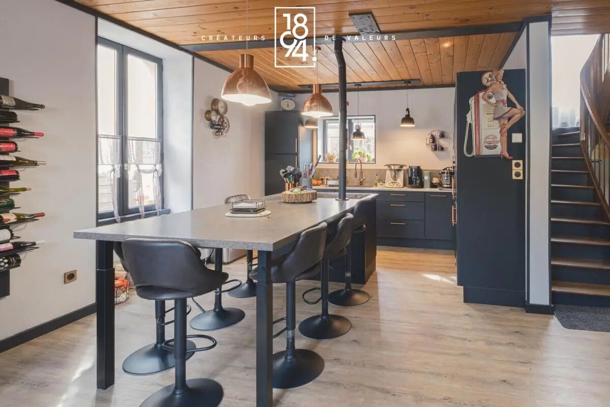 Maison à vendre, 220m², La Bridoire