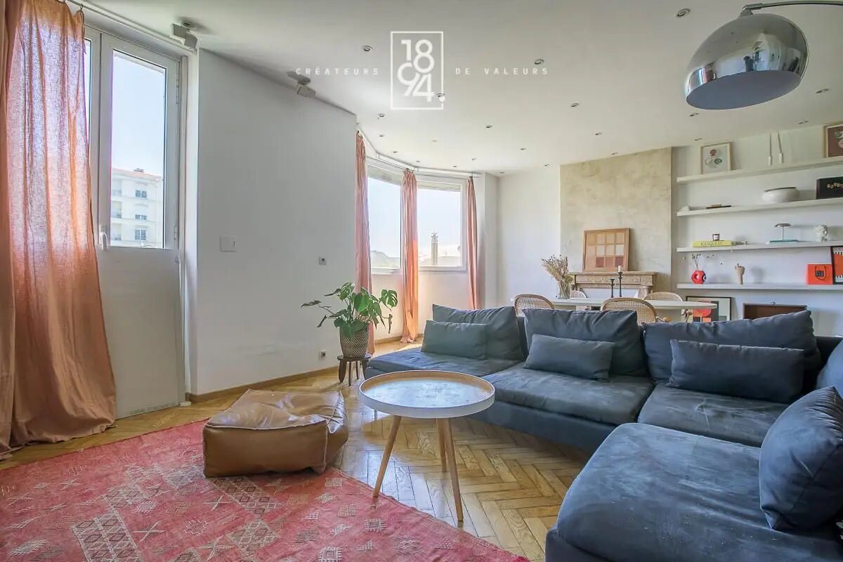 Appartement à louer, 102m², Marseille 8ème