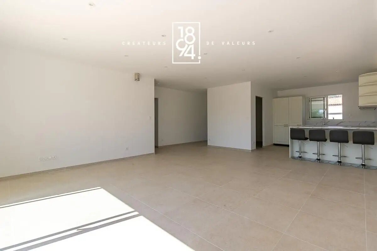 Maison à vendre, 92m², Volx