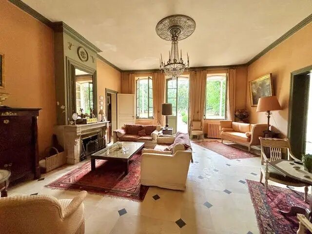 Maison à vendre, 443m², Soussans