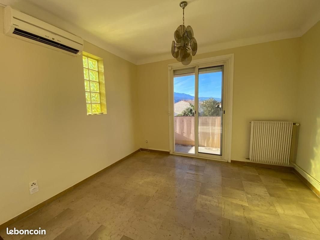 Appartement à louer, 66m², Ille-sur-Têt
